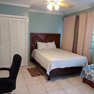 Errol And Nancys Place , Nassau Bahamas
